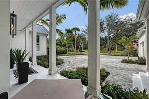 656 Tropical Cir, Sarasota, FL 34242 - Photo 4