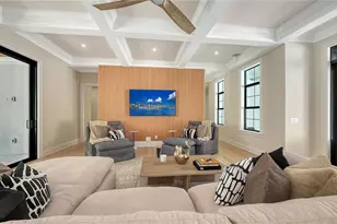 656 Tropical Cir, Sarasota, FL 34242 - Photo 8