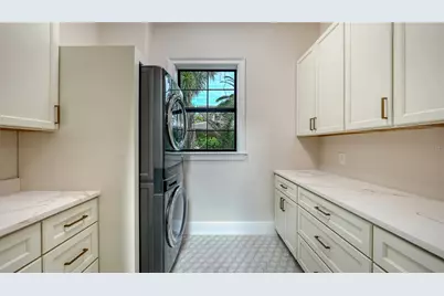 656 Tropical Circle, Sarasota, FL 34242 - Photo 42