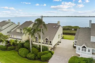 71 Tidy Island Blvd, Bradenton, FL 34210 - Photo 1