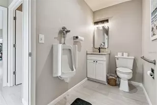 7676 Eagle Creek Dr, Sarasota, FL 34243 - Photo 30