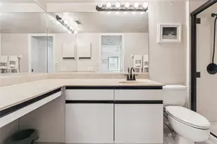 7676 Eagle Creek Dr, Sarasota, FL 34243 - Photo 16