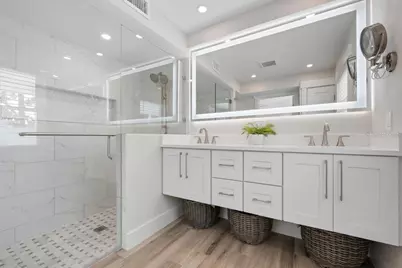 211 85th Street, Holmes Beach, FL 34217 - Photo 28