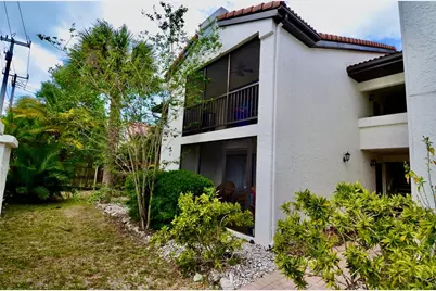 631 N Orange Avenue #201, Sarasota, FL 34236 - Photo 1