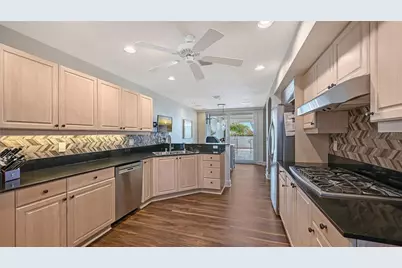360 Gulf Of Mexico Drive #332, Longboat Key, FL 34228 - Photo 14