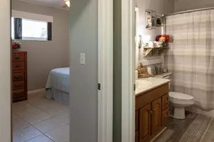 380 Base Ave E, Venice, FL 34285 - Photo 24