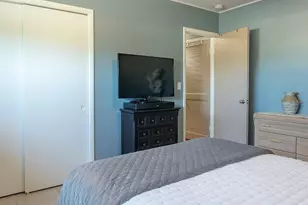 380 Base Ave E, Venice, FL 34285 - Photo 12