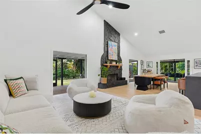 6349 Ravenwood Way, Sarasota, FL 34243 - Photo 18