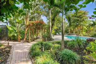 6349 Ravenwood Way, Sarasota, FL 34243 - Photo 56