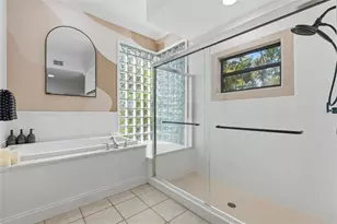 6349 Ravenwood Way, Sarasota, FL 34243 - Photo 28