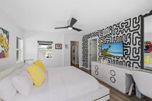 2160 Sunnyside Pl, Sarasota, FL 34239 - Photo 12