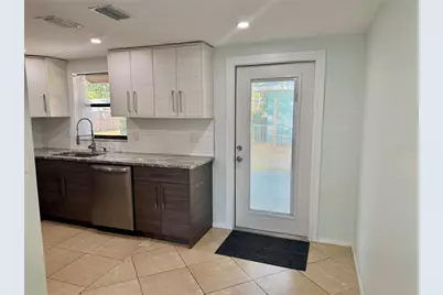 5734 Olive Street, Sarasota, FL 34231 - Photo 6