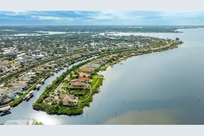 4223 Hawk Island Drive, Bradenton, FL 34208 - Photo 10