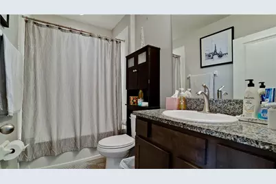 6476 Boxgrove Dr, Sarasota, FL 34240 - Photo 32