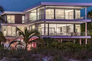 104 Sunset Ln, Holmes Beach, FL 34217 - Photo 38