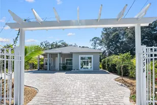 1534 25th St, Sarasota, FL 34234 - Photo 1