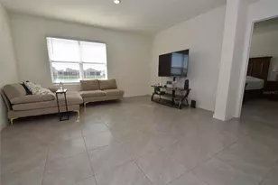 17918 Canopy Pl, Bradenton, FL 34211 - Photo 4