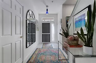 3935 Yellowstone Cir, Sarasota, FL 34233 - Photo 2