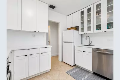 3629 Almeria Avenue, Sarasota, FL 34239 - Photo 12