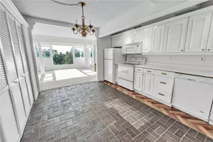 33 S Gulfstream Ave, Sarasota, FL 34236 - Photo 10