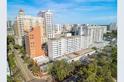 33 S Gulfstream Avenue #401, Sarasota, FL 34236 - Photo 4