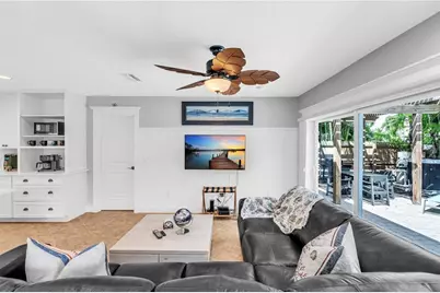 302 67th Street, Holmes Beach, FL 34217 - Photo 10