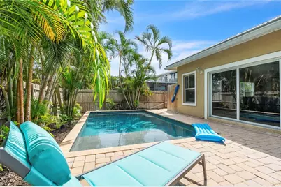 302 67th Street, Holmes Beach, FL 34217 - Photo 1