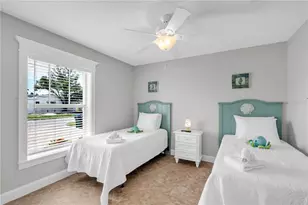 302 67th St, Holmes Beach, FL 34217 - Photo 26
