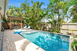 302 67th St, Holmes Beach, FL 34217 - Photo 16