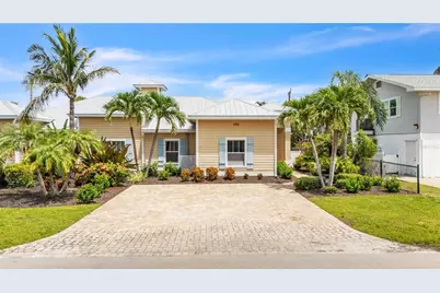 302 67th Street, Holmes Beach, FL 34217 - Photo 1