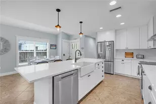 302 67th St, Holmes Beach, FL 34217 - Photo 8