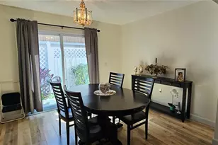 2009 Riverbluff Pkwy, Sarasota, FL 34231 - Photo 8