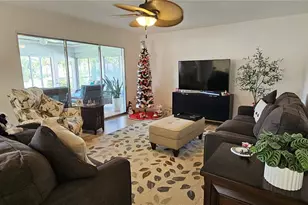 2009 Riverbluff Pkwy, Sarasota, FL 34231 - Photo 6