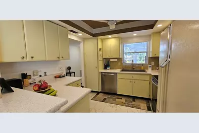2009 Riverbluff Parkway #V334, Sarasota, FL 34231 - Photo 4