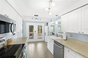 5603 1st Ave Dr NW, Bradenton, FL 34209 - Photo 6