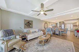 1095 Gulf of Mexico Dr, Longboat Key, FL 34228 - Photo 10