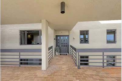 1095 Gulf Of Mexico Drive #502, Longboat Key, FL 34228 - Photo 40