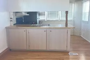 10315 Cortez Road W, Bradenton, FL 34210 - Photo 8