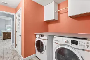 9477 Arnaz Cir, Port Charlotte, FL 33981 - Photo 32