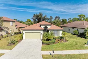 1867 Batello Dr, Venice, FL 34292 - Photo 2