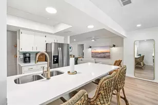 2641 Hyde Park St, Sarasota, FL 34239 - Photo 16