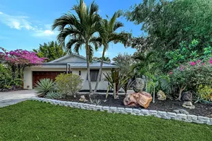 4598 Guava Ct, Sarasota, FL 34234 - Photo 6