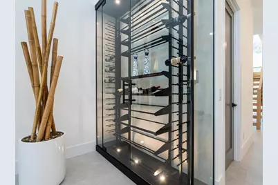 2467 Hyde Park Street, Sarasota, FL 34239 - Photo 8