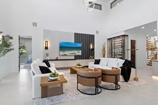 2467 Hyde Park St, Sarasota, FL 34239 - Photo 6