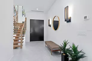 2467 Hyde Park St, Sarasota, FL 34239 - Photo 16