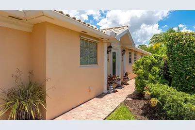 7639 Pesaro Drive, Sarasota, FL 34238 - Photo 10