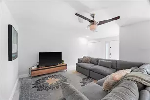 1023 El Valle Ave, Fort Myers, FL 33919 - Photo 10