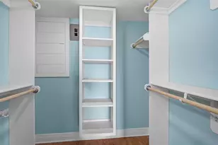 3585 Lake Bayshore Dr, Bradenton, FL 34205 - Photo 18