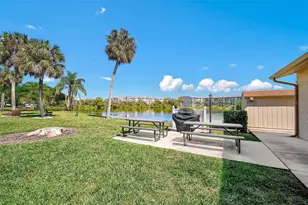 3585 Lake Bayshore Dr, Bradenton, FL 34205 - Photo 42