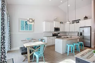 313 58th St, Holmes Beach, FL 34217 - Photo 14